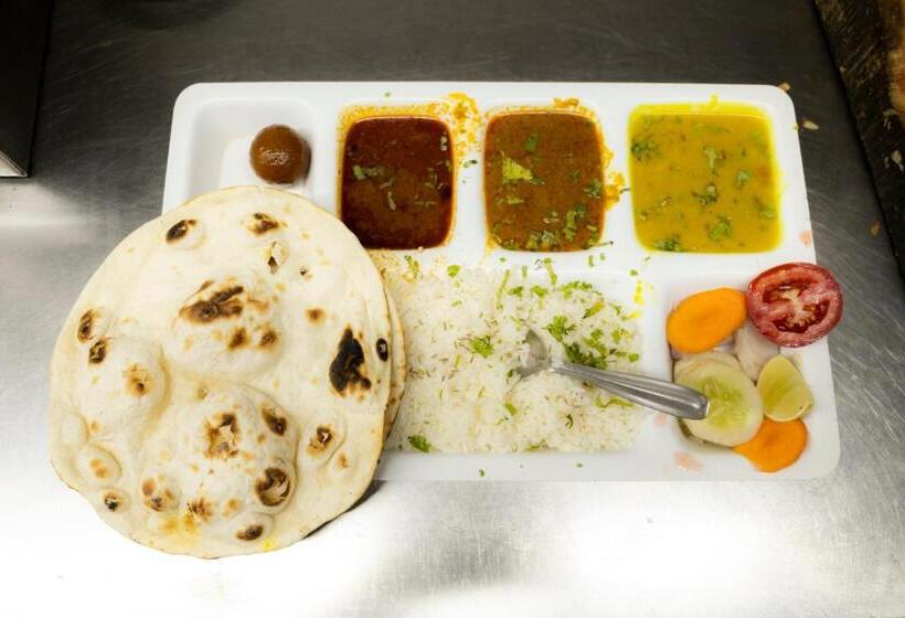 Отель Shree Datta