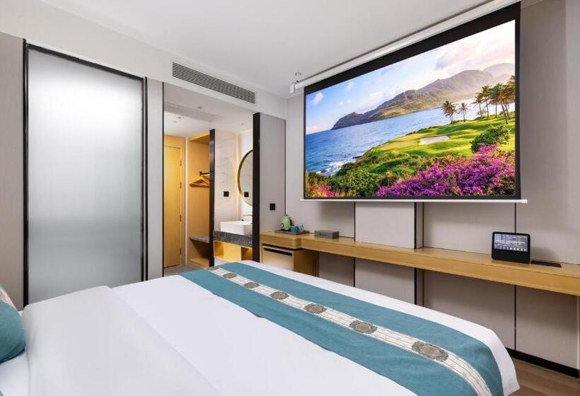 East Sacred Hotel Very Close To The Drum Tower And Nanluoguxiang Houhai Bar Very Close To The Bird