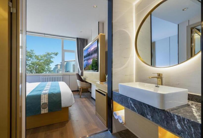 East Sacred Hotel Very Close To The Drum Tower And Nanluoguxiang Houhai Bar Very Close To The Bird