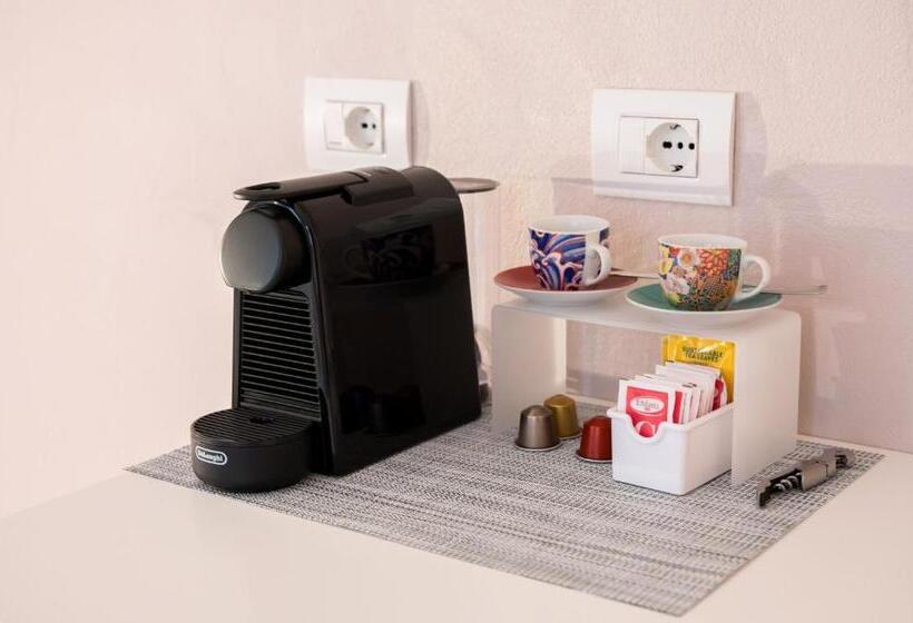 پانسیون Glam Parma