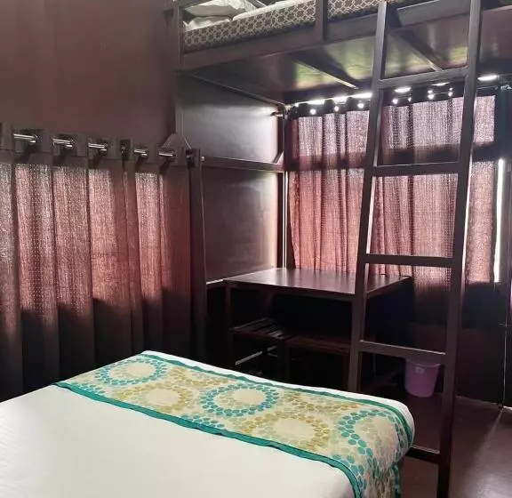 リゾートホテル Coorg Tree House
