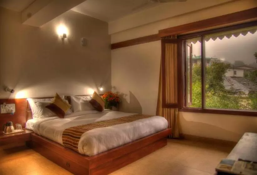 The Palm Luxuria, Best Hotel In Bhimtal