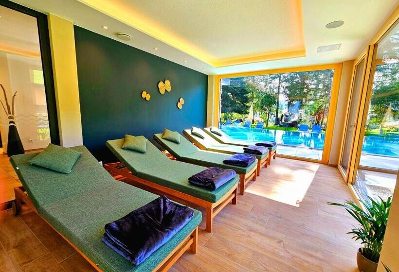 Evident Hotel Prägant