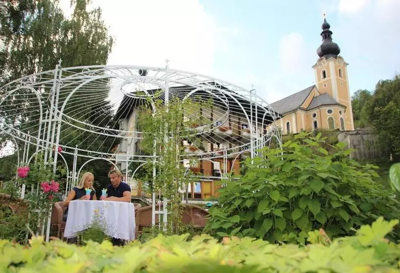 Evident Hotel Prägant