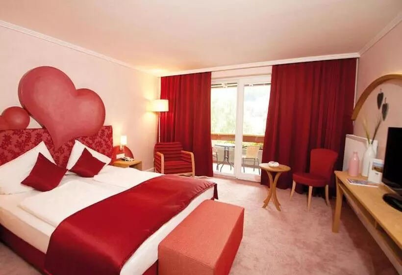 Evident Hotel Prägant