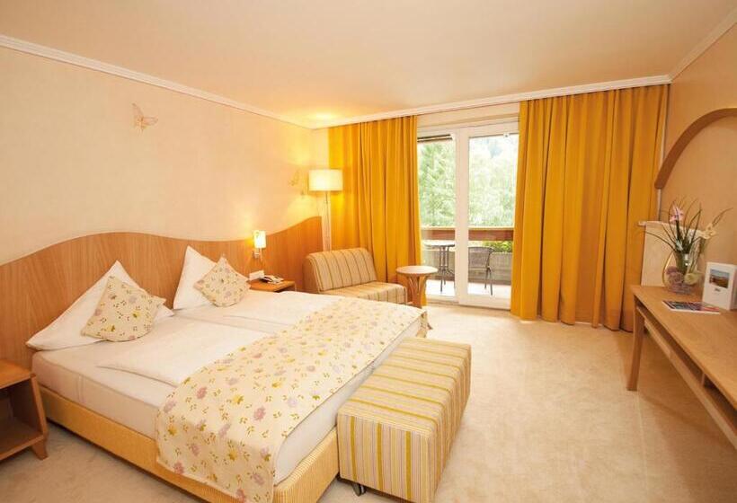 Evident Hotel Prägant