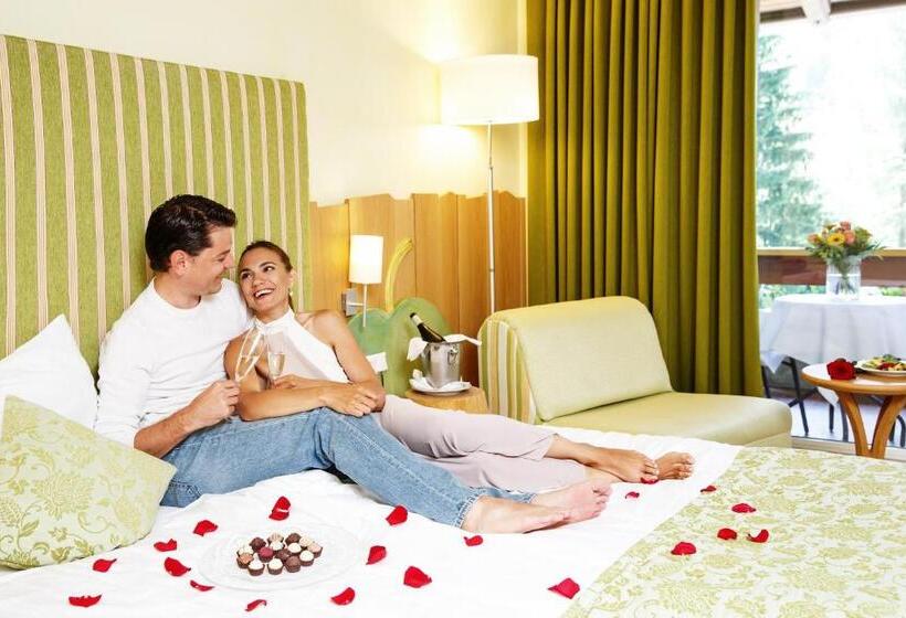 Evident Hotel Prägant