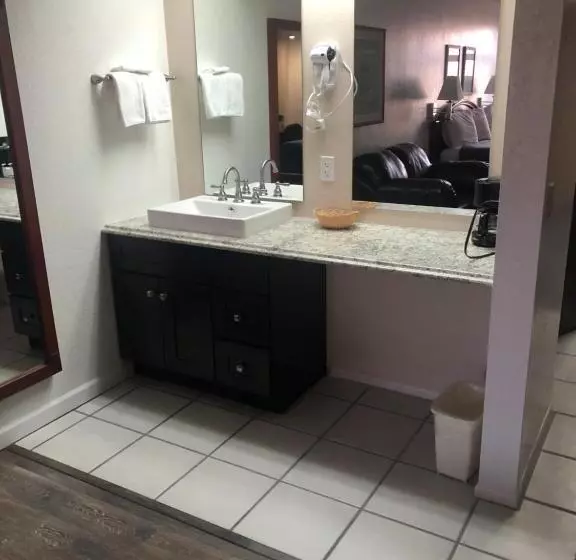 هتل Antelope Hills Inn
