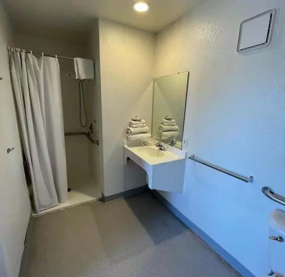 هتل Econo Lodge