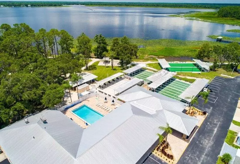 ホテル Buttonwood Bay Rv Resort