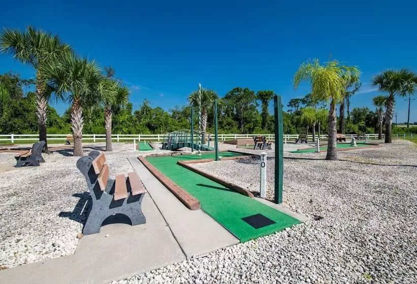 ホテル Buttonwood Bay Rv Resort