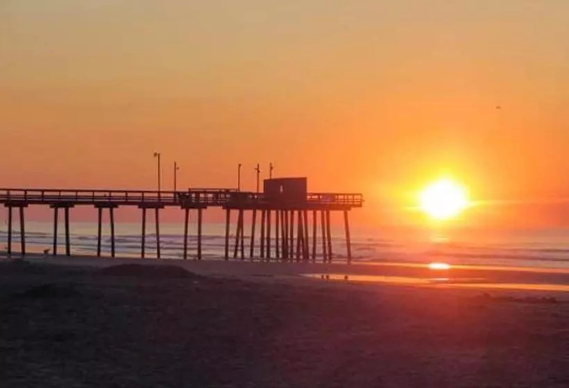 Hotelli Crystal Beach Motor Inn