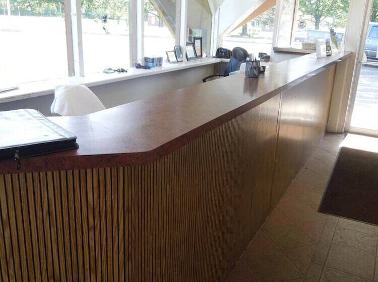 ホテル Crystal Inn  Neptune