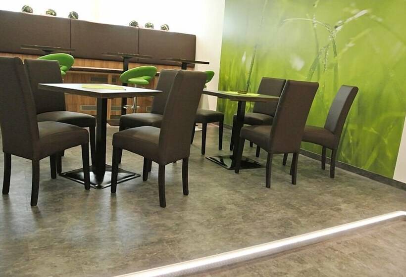 Отель Frühstückspension Paradiesgartl