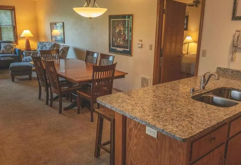 Hotelli Pheasant Park Resort