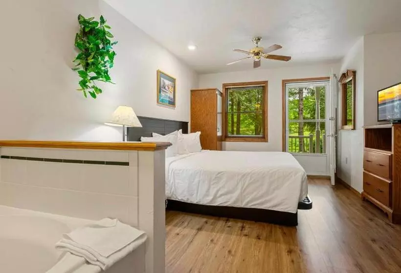 Hotelli Pheasant Park Resort