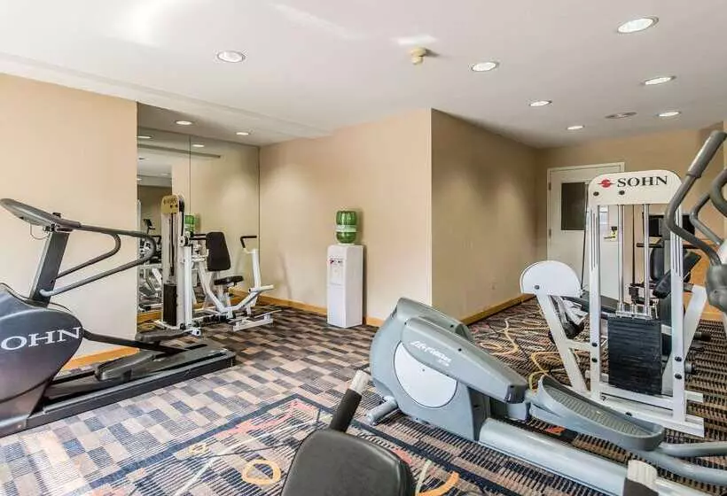 هتل Quality Inn & Suites University Area