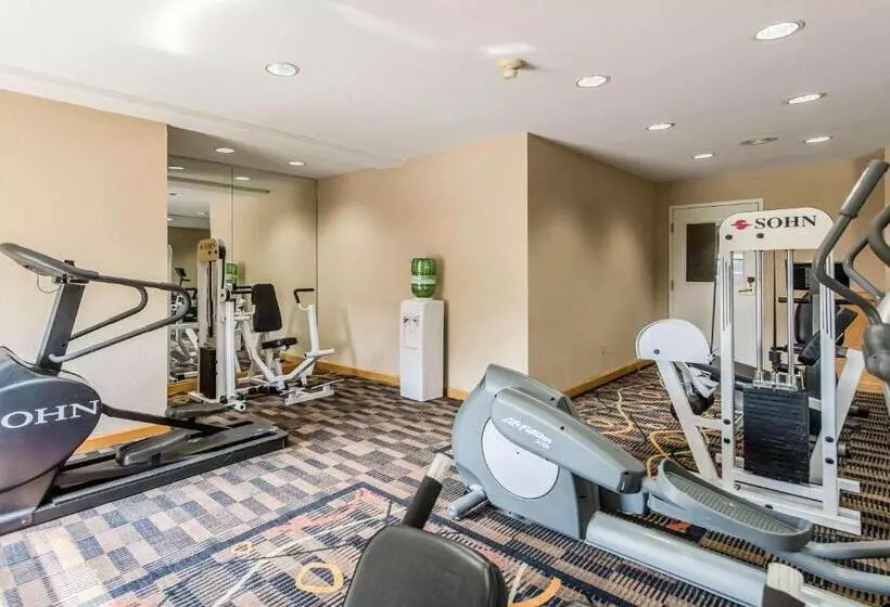 هتل Quality Inn & Suites University Area