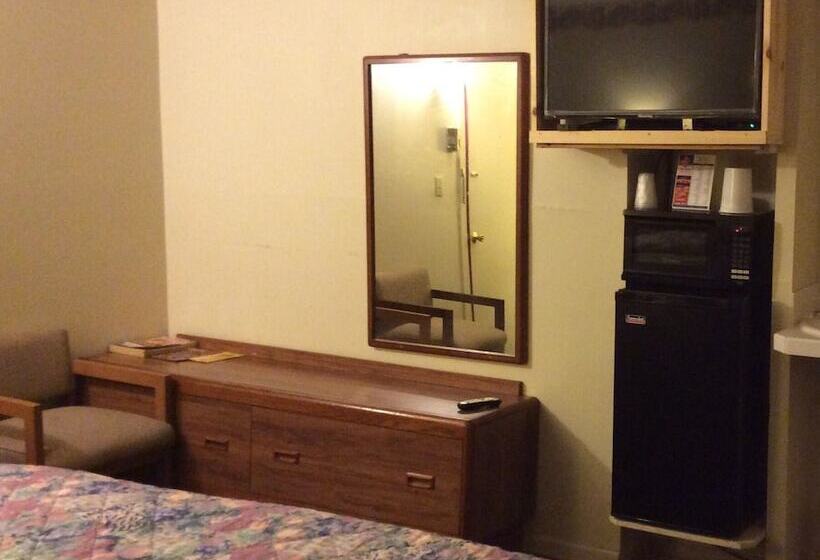 Отель Regency Inn Bridgeport Frankenmuth