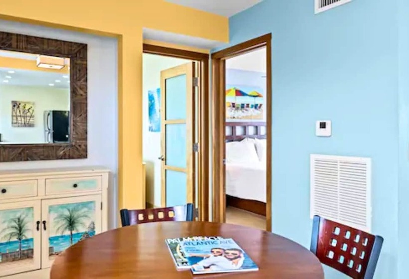 Otel Sun Dek Beach House