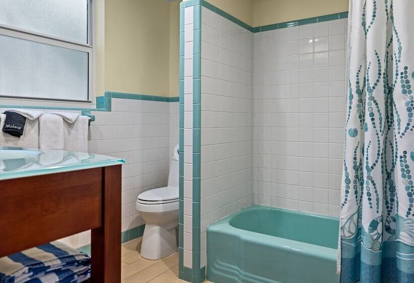 Отель Sun Dek Beach House