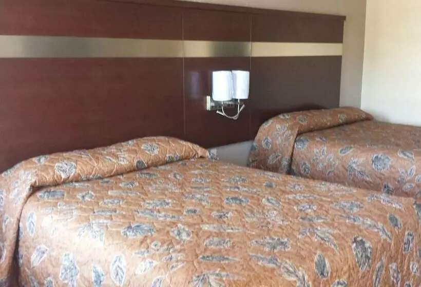 ホテル Taylor Village Inn And Suites