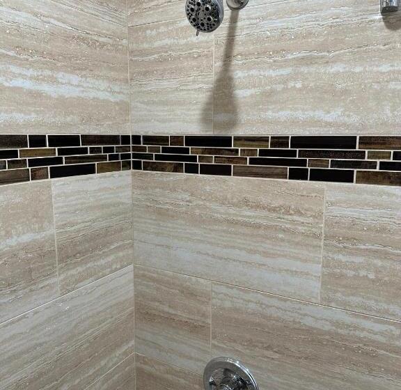 酒店 Town And Country Inn