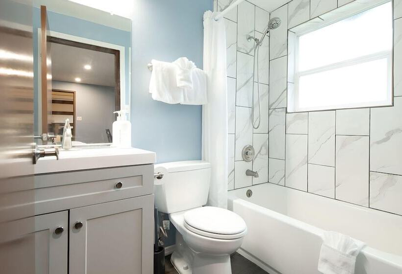 בית מלון כפרי Wanderlust Inn