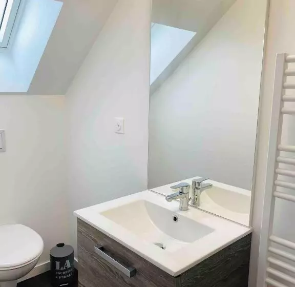 Agréable Appartement Entièrement Refait Neuf