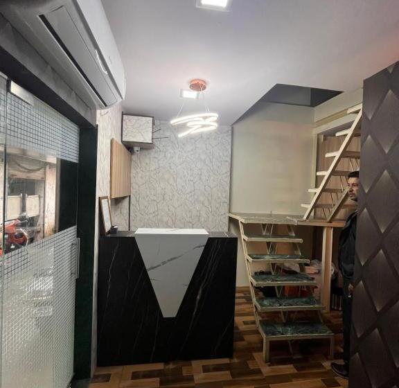 Albergue Golden Sands Dormitory And Cabin Stay