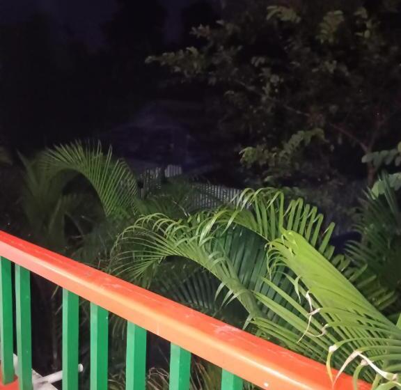 Bed and Breakfast Mondal Home Stay