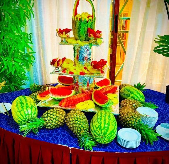 هتل Aron International