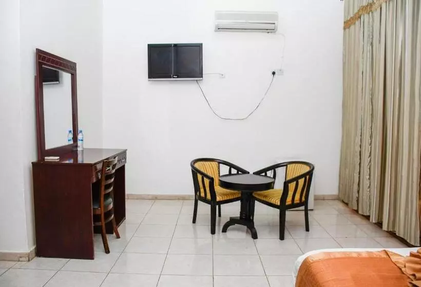 هتل Aron International