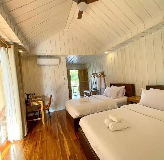 ホテル Nongkhiaw The Float House