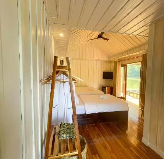 ホテル Nongkhiaw The Float House
