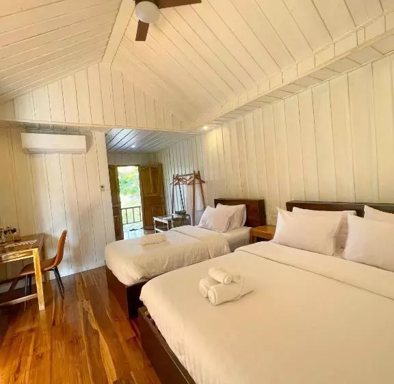 ホテル Nongkhiaw The Float House