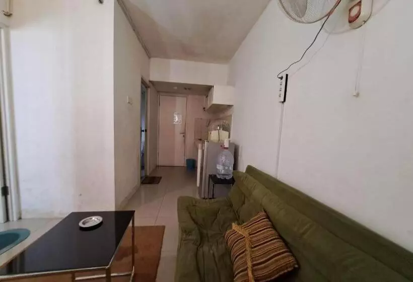 ホテル Oyo Life 93106 Apartement Grand Sentraland By Andi