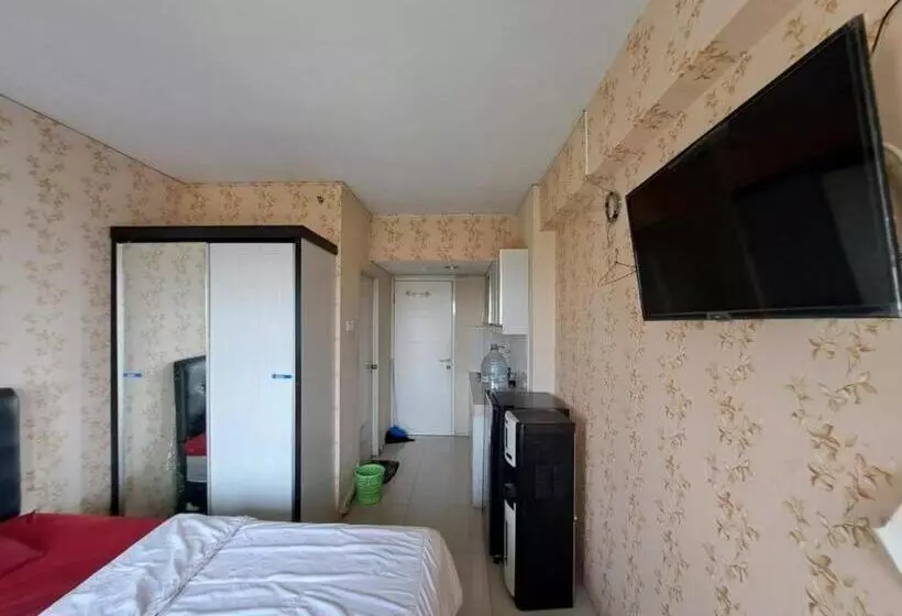 ホテル Oyo Life 93106 Apartement Grand Sentraland By Andi