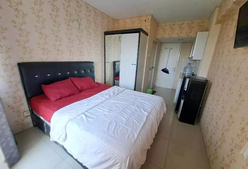 ホテル Oyo Life 93106 Apartement Grand Sentraland By Andi