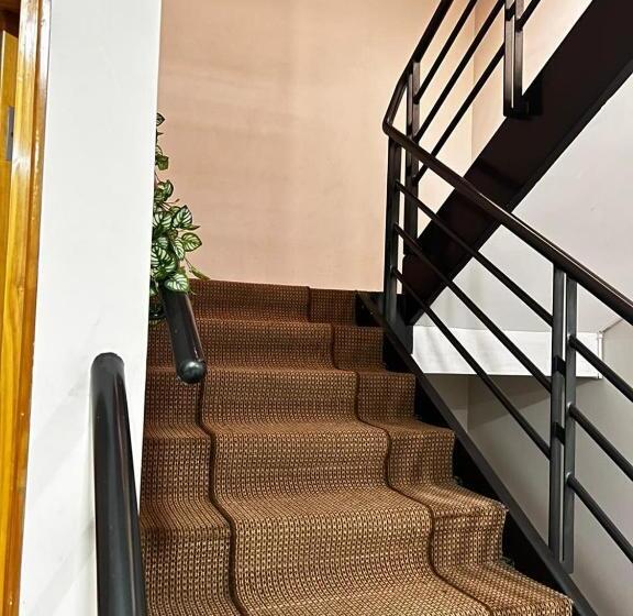 בית מלון כפרי Reycer