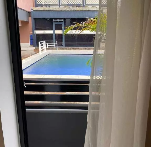 Hotel Ritzz