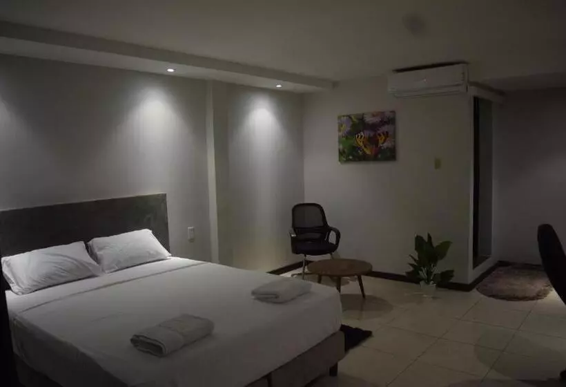 Hotel Ritzz