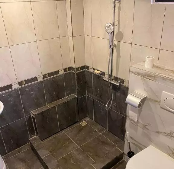 Hotel Ritzz