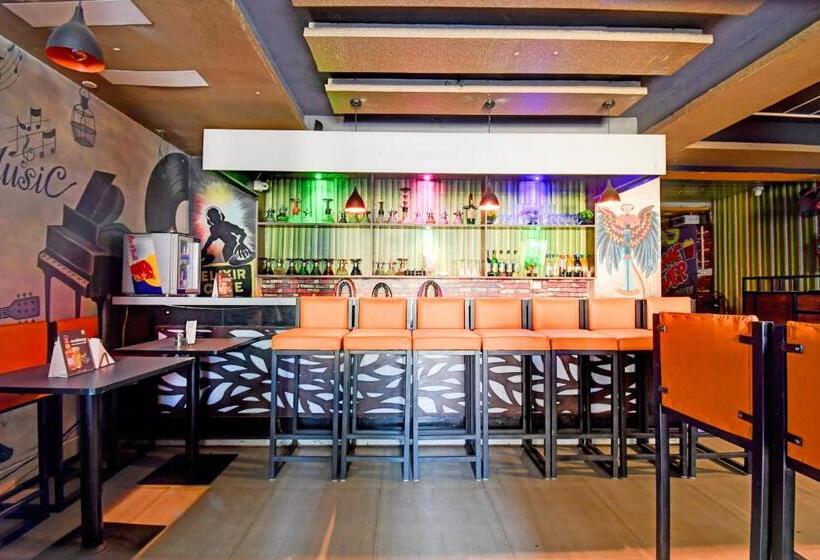 בית מלון כפרי Super Oyo Dreams Inn