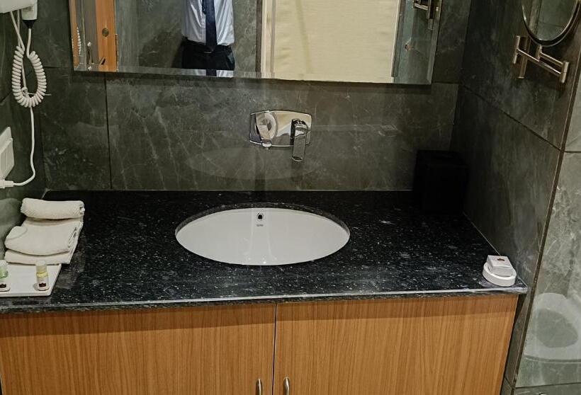 酒店 The Prince Highway