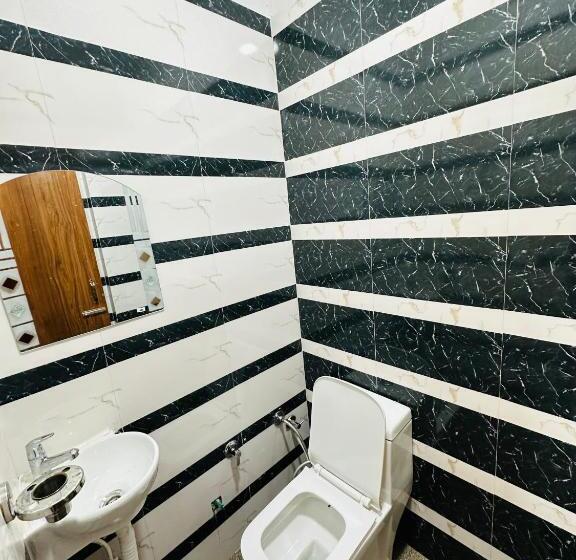 هتل The Punjab King    Modern Dhaba, Bar, Suites    Special For Families, Couples, Corporate, Group Trav