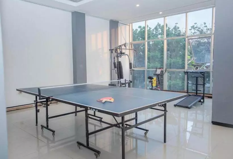 Livinn Hotel Kendangsari Surabaya