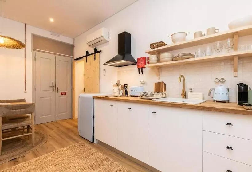 ペンション Amália Boutique Suites & Studios   By @ Rita´s Place