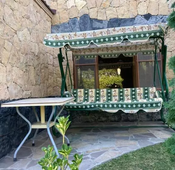 پانسیون Green Garden Guest House