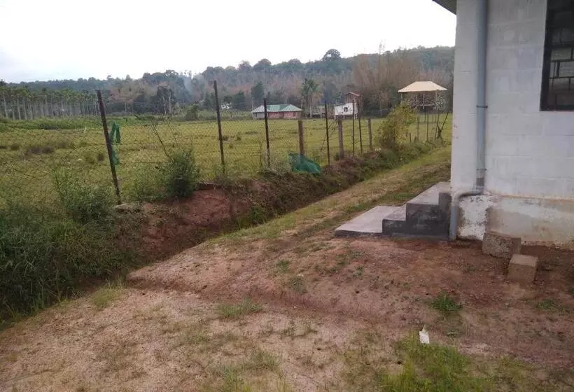 ペンション Jungleview Mudumalai